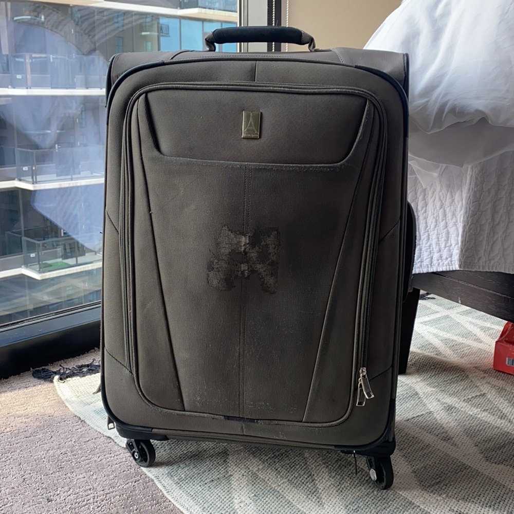 TravelPro luggage-Max lite Collection